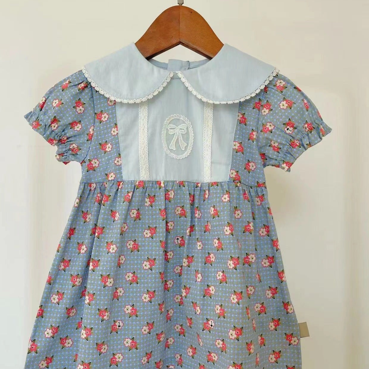Gorgeous Floral Dress With Bow Design,2T to 6T.