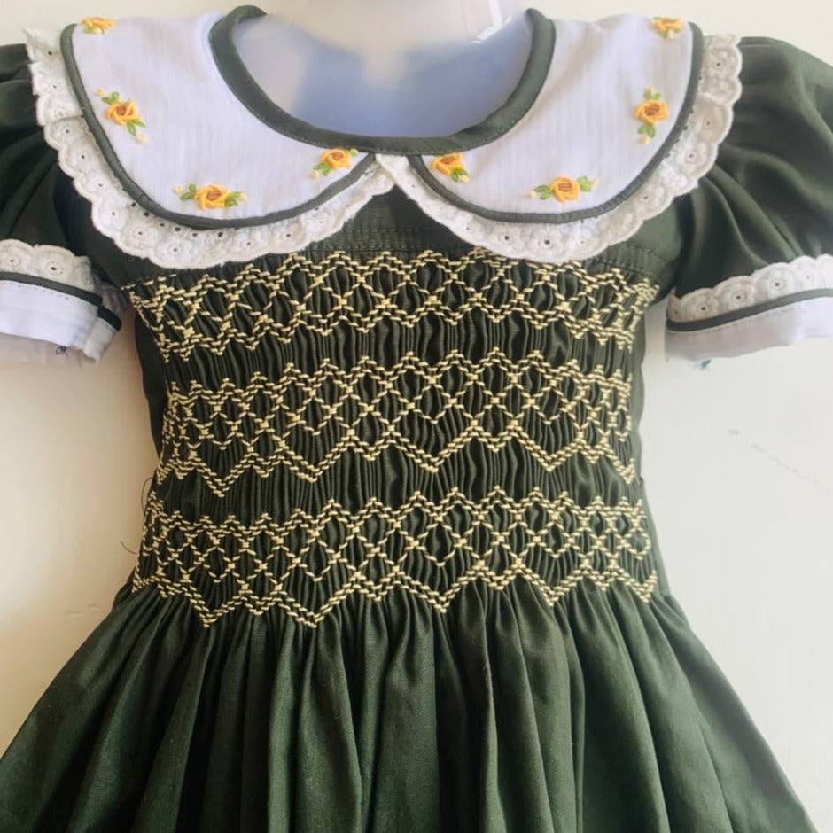 Stunning Green Hand Smocked Dress,6M to 6T.