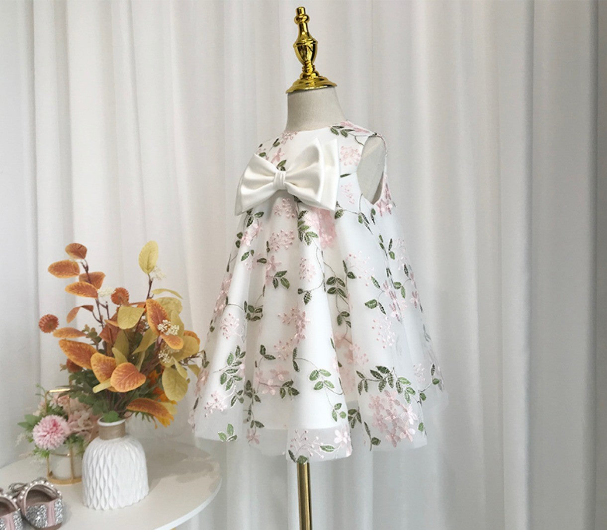Stunning Floral Dress With Bow,12M to 6T.