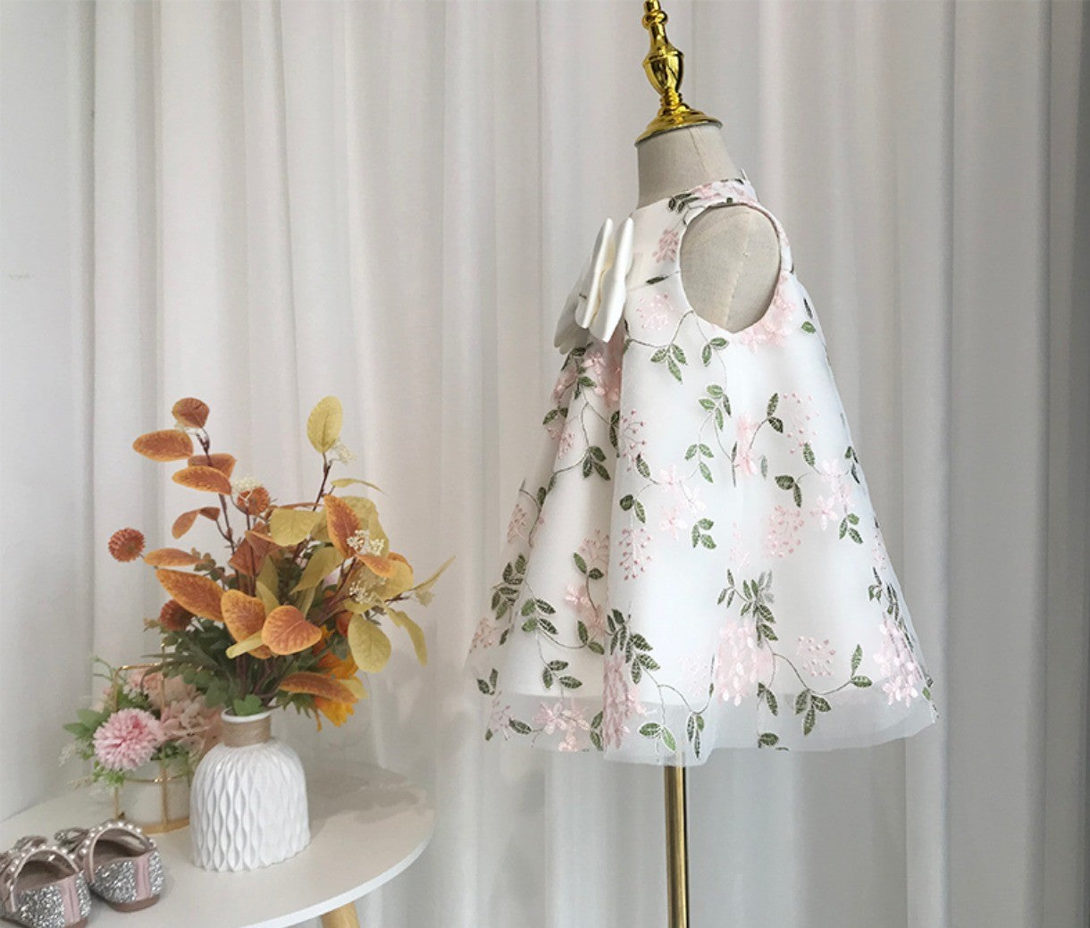 Stunning Floral Dress With Bow,12M to 6T.
