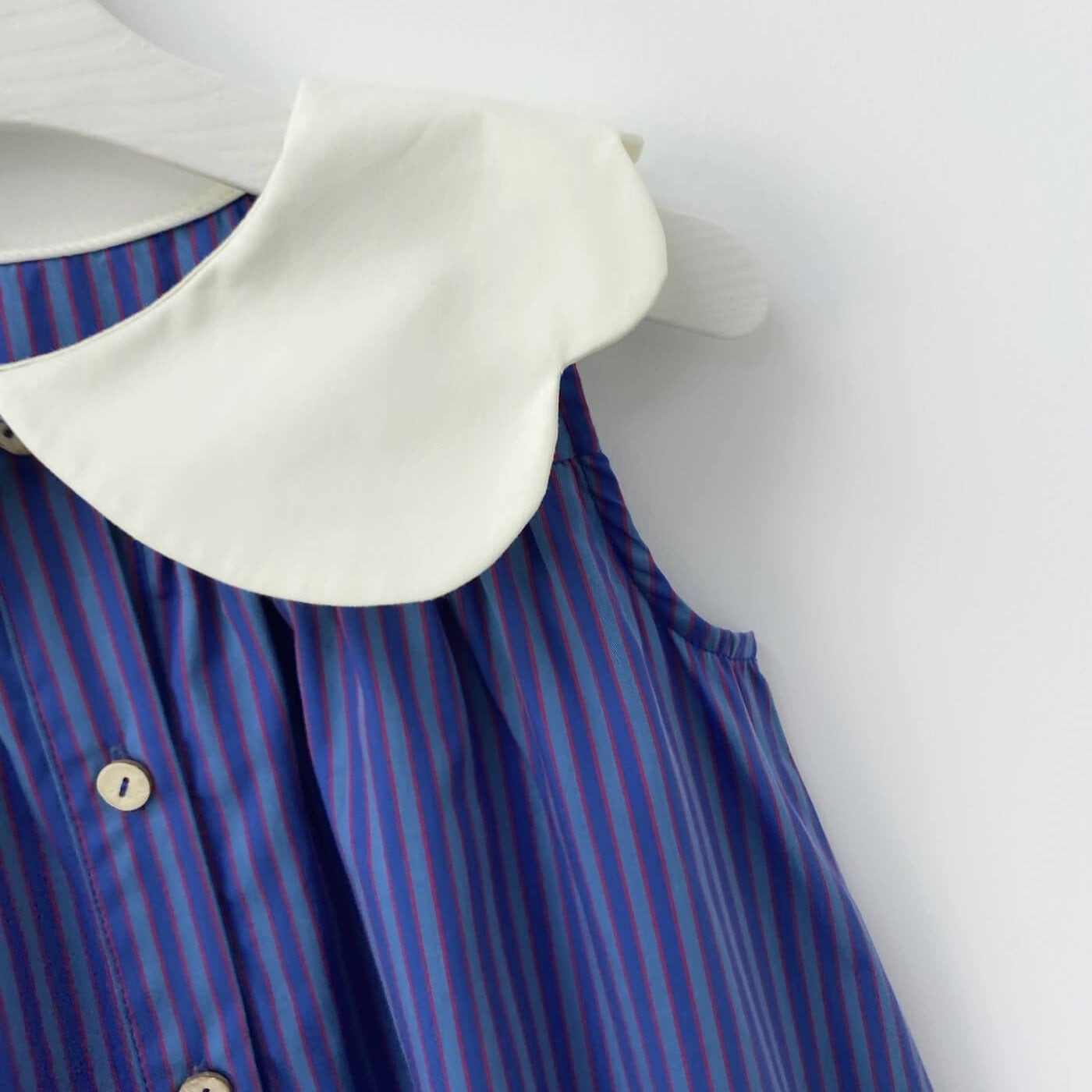 Adorable Scallop Collar Stripped Dress,2T to 8T.