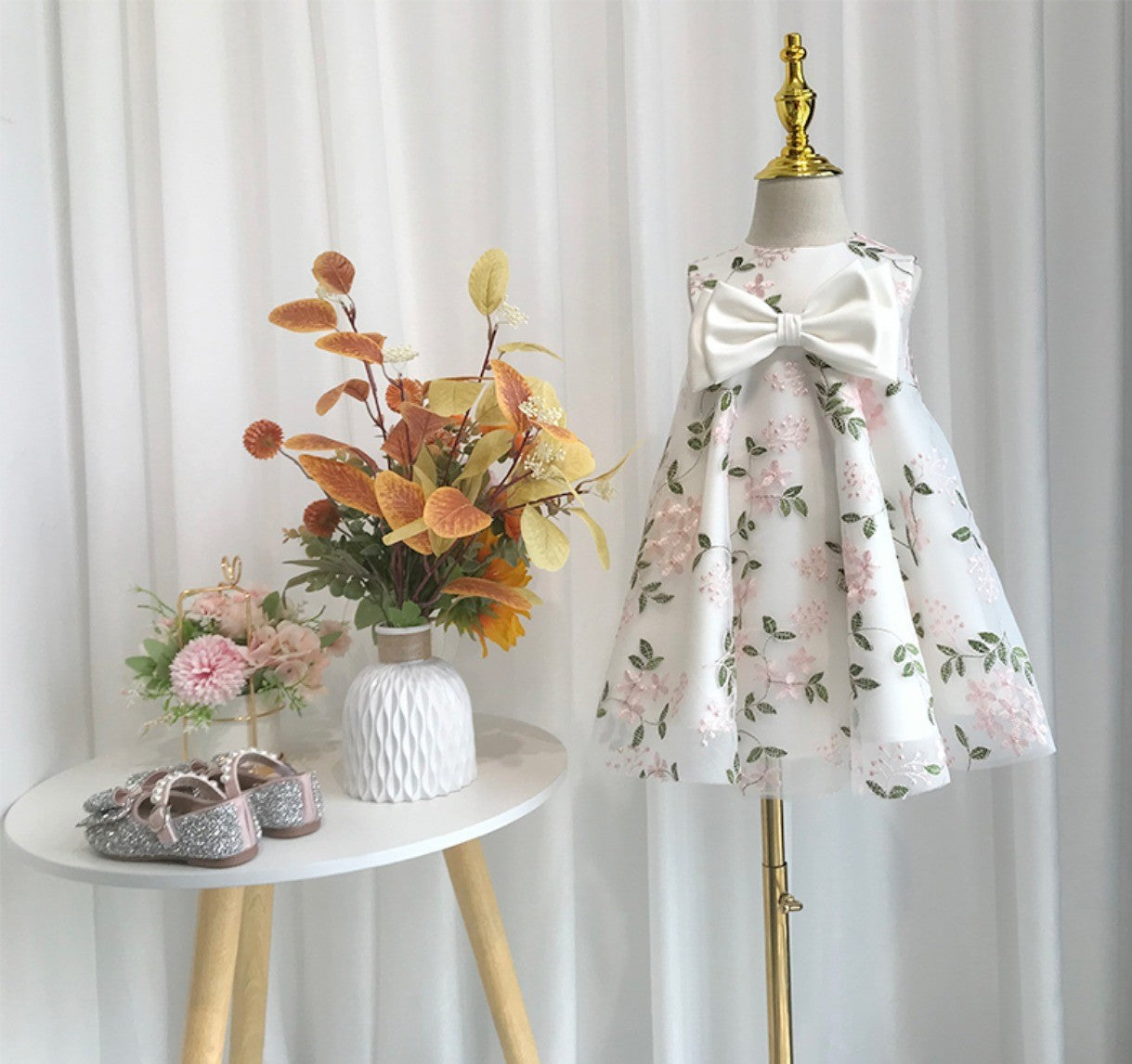 Stunning Floral Dress With Bow,12M to 6T.