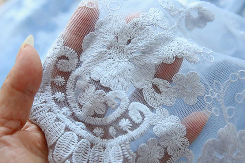 Cute Embroidered Lace Dress,Blue/White,3T to 8T.