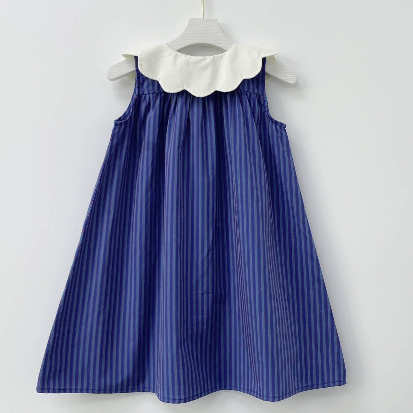 Adorable Scallop Collar Stripped Dress,2T to 8T.