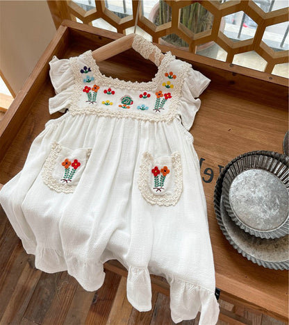 White Vintage Embroidered Dress,2T to 6T.